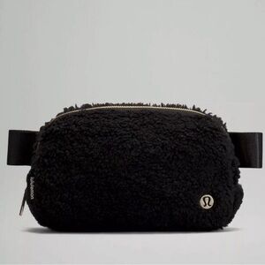 Lululemon Black Sherpa Belt Bag